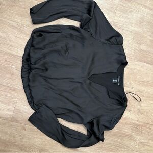 Sincerely Jules Classic Black Top